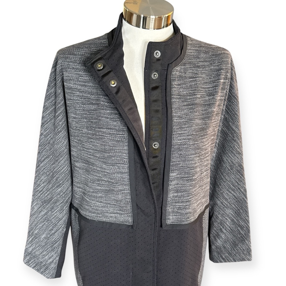 LULULEMON XS SHINE DOT BLACK DIAMOND JACQUARD SPACE DYE BLACK COCOON CAR COAT - Picture 4 of 14